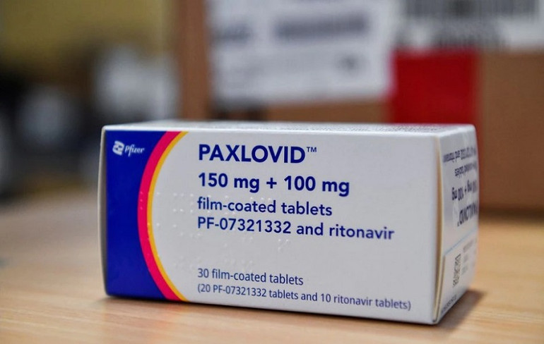 Thuốc điều trị Covid-19 Paxlovid của Pfizer, ảnh chụp tại Bệnh viện Misericordia ở Grosseto, Italia, ngày 8/2/2022. (Ảnh: REUTERS) Hàn Quốc và Hong Kong (Trung Quốc) ghi nhận số ca nhiễm mới Covid-19 theo ngày cao chưa từng thấy -0