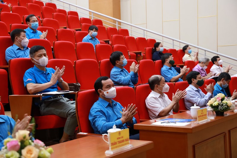 Phát động thi đua “Công nhân, viên chức, lao động nỗ lực vượt khó, sáng tạo, quyết tâm chiến thắng đại dịch Covid-19” -0