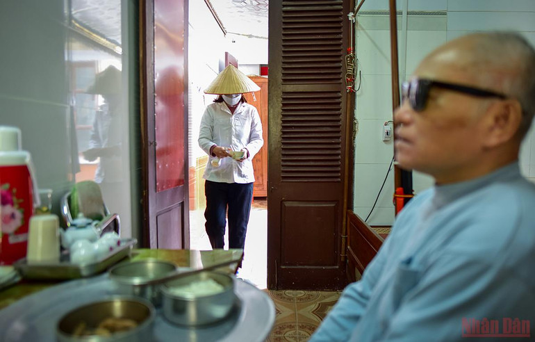 “Mối lương duyên” trong trung tâm điều dưỡng thương bệnh binh -0