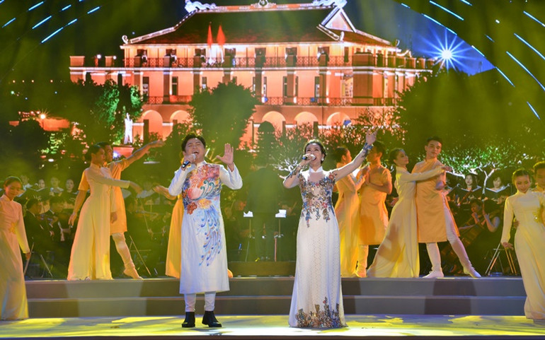 Trao bốn giải A cho cuộc vận động sáng tác “Mãi mãi một tình yêu” -0