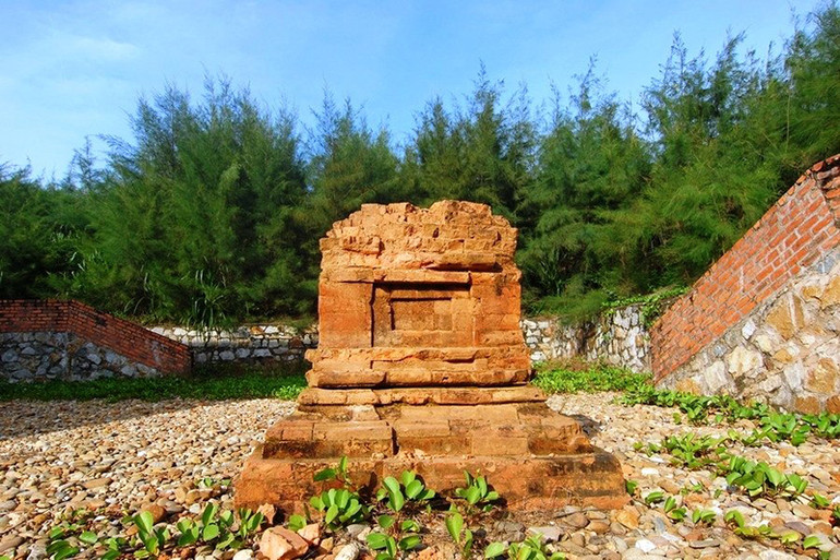 Xác lập kỷ lục Việt Nam và kỷ lục thế giới đối với tháp Champa Phú Diên -0