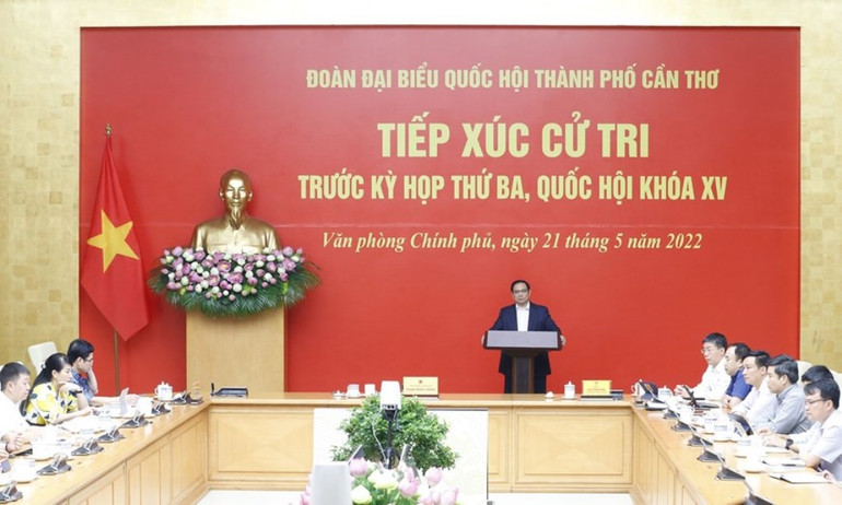 Hình ảnh Thủ tướng Phạm Minh Chính tiếp xúc cử tri thành phố Cần Thơ -0
