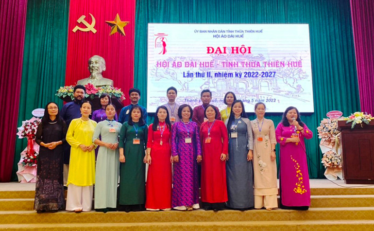 Ban chấp hành khóa mới ra mắt, nhận nhiệm vụ tại Đại hội. Phát huy giá trị thương hiệu áo dài truyền thống Huế -0