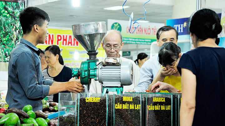 Các mặt hàng nông sản cần tuân thủ các quy định của nước nhập khẩu. Ảnh: NAM ANH Doanh nghiệp cần thích ứng -0