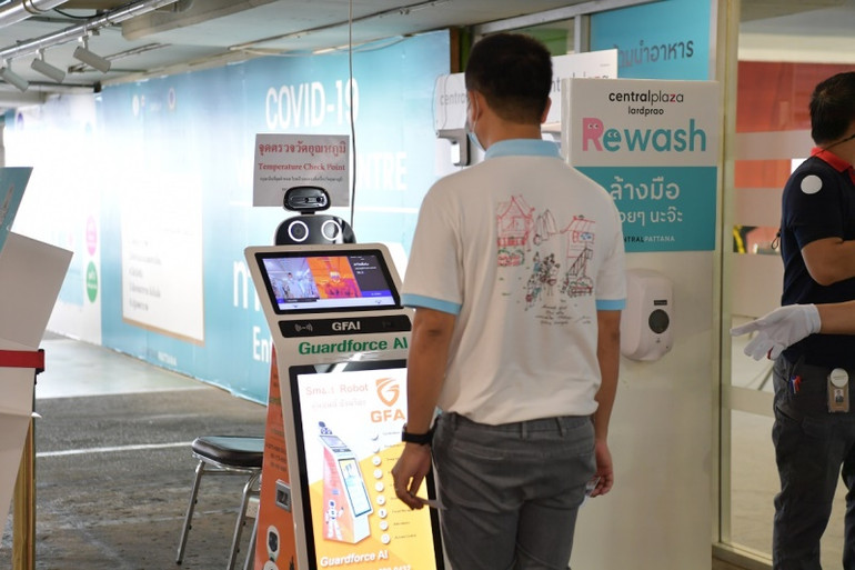 Thái Lan bắt đầu tiêm vaccine Covid-19 trên toàn quốc -0