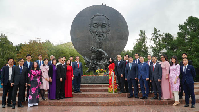 Hoạt động mừng 76 năm Quốc khánh Việt Nam tại LB Nga -0