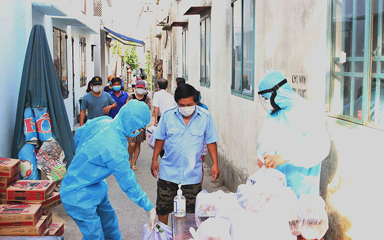 Nhóm thiện nguyện chung sức mùa dịch -0