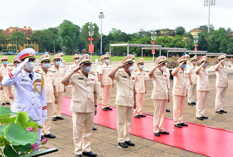 Lãnh đạo Đảng, Nhà nước vào Lăng viếng Chủ tịch Hồ Chí Minh -0
