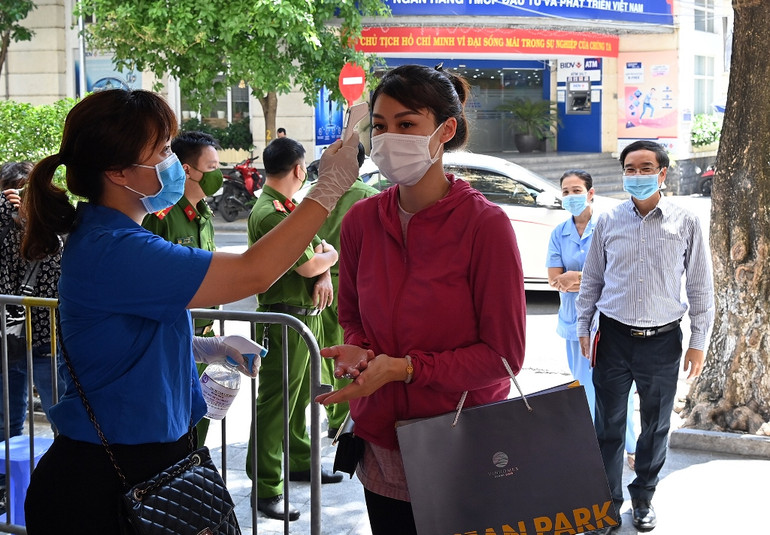 Triển khai tiêm vaccine phòng Covid-19 trên diện rộng tại Hà Nội -0