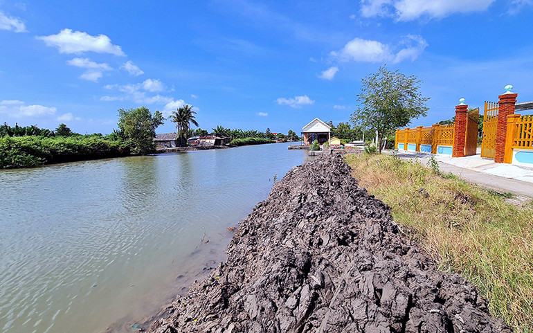 Lắng nghe người dân khi nạo vét kênh Quảng Thép -0