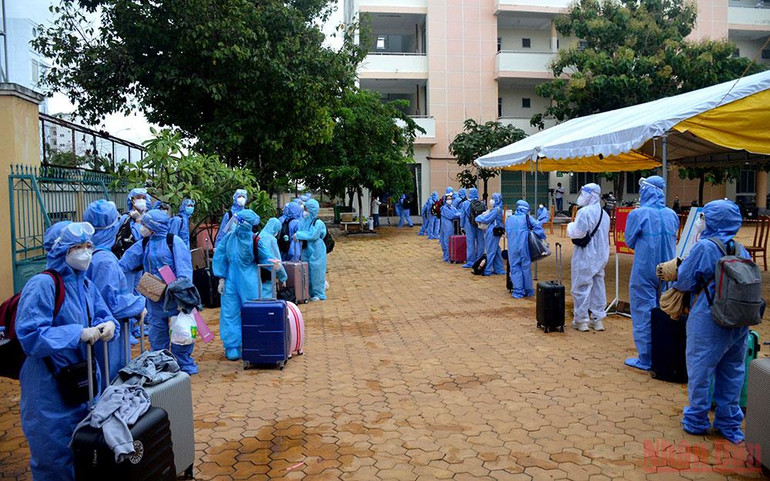 Bình Thuận đưa 400 người dân từ TP Hồ Chí Minh về địa phương an toàn -0