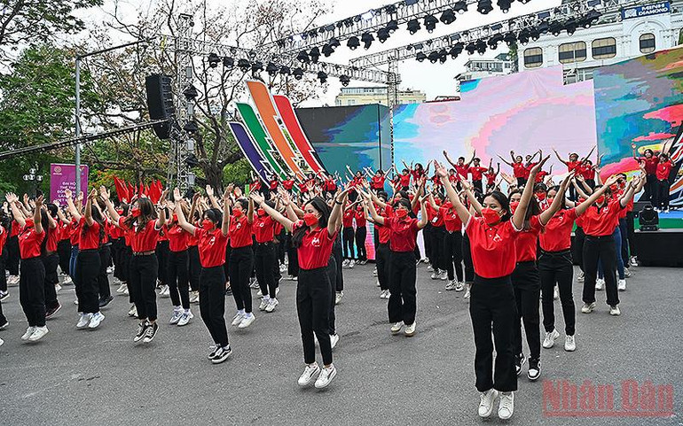Rực rỡ sắc màu Festival Thanh niên Đông Nam Á chào mừng SEA Games 31 -0