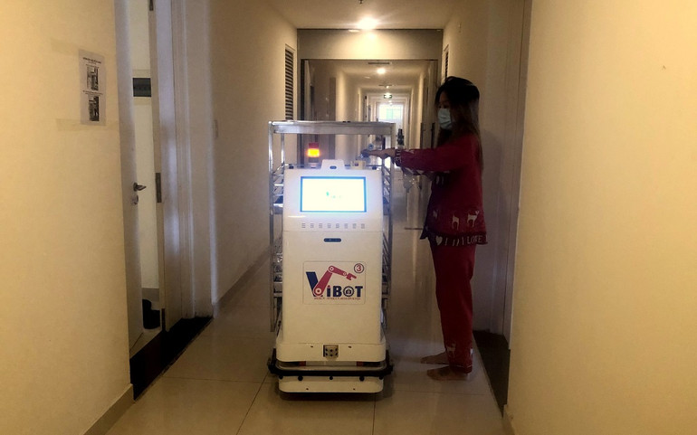 Robot VIBOT do Việt Nam phát triển hỗ trợ đắc lực phòng, chống Covid-19 -0