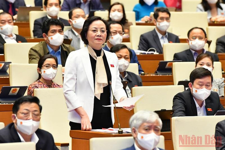 Thúc đẩy tự chủ, xã hội hóa giáo dục để giải quyết thừa - thiếu giáo viên -0