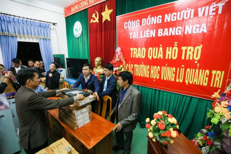 Cộng đồng người Việt tại Nga chia sẻ với đồng bào miền trung -0