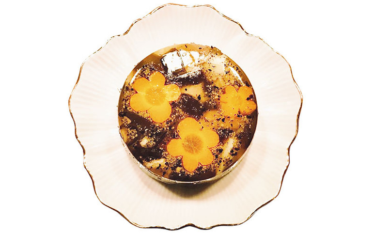 Tết vượt ngàn mây -0