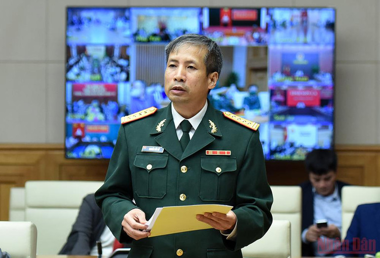 Thủ tướng gặp mặt các y bác sĩ tuyến đầu chống dịch -0