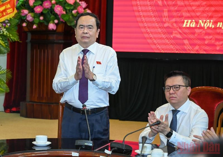 Phó Chủ tịch Thường trực Quốc hội Trần Thanh Mẫn thăm, chúc mừng Báo Nhân Dân -0