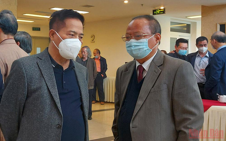 Văn học, nghệ thuật với những vấn đề quan trọng, cấp thiết của đất nước hôm nay -0