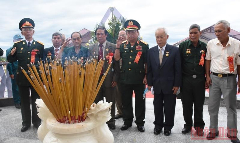 Đà Nẵng khánh thành Công viên văn hóa Bia chiến tích Gò Hà -0