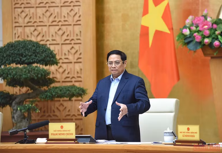 Anh Giang nhờ ghép tin ạ -0