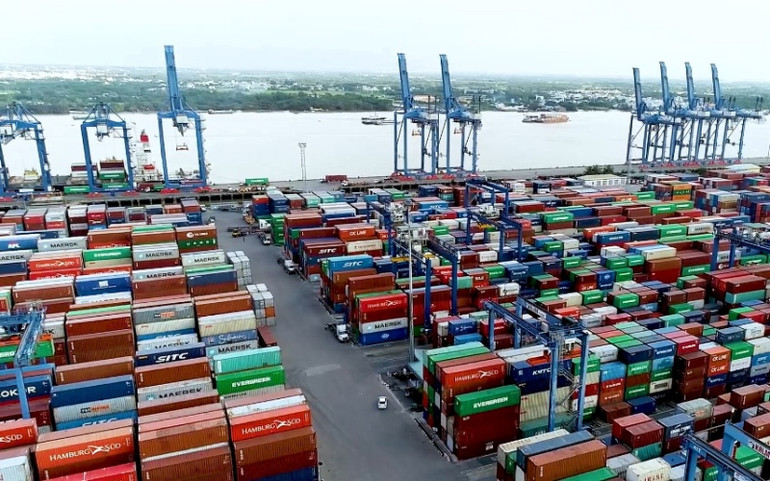 Hải quan TP Hồ Chí Minh giải quyết vướng mắc hàng hóa quá cảnh -0