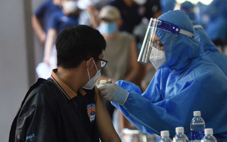 Tiêm vaccine phòng Covid-19 cho học sinh ở thành phố Biên Hòa. Dong_Nai_4-1644387098189.jpg