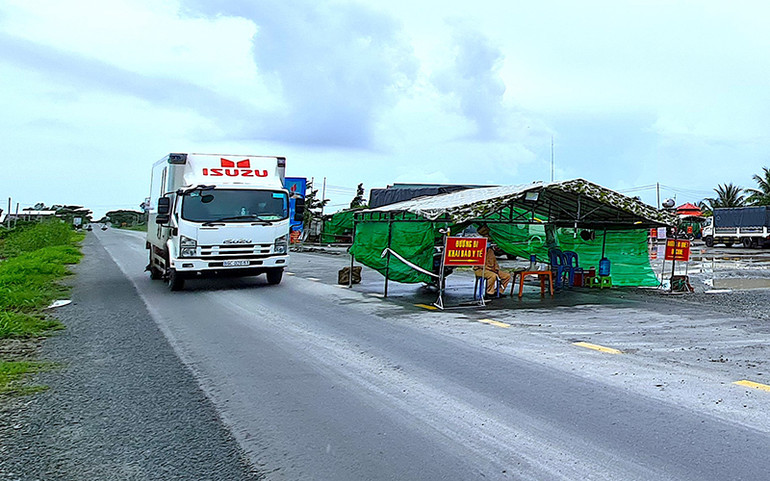 Cà Mau vận hành Tổng đài 1022 hỗ trợ dân -0