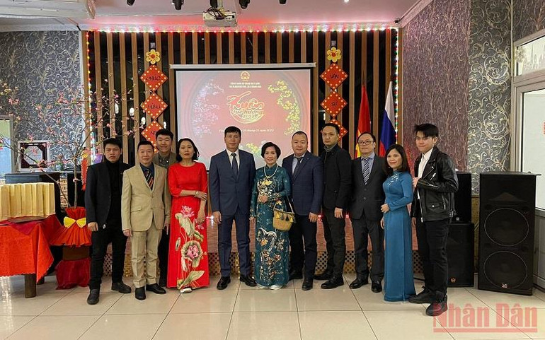 Chương trình “Xuân Quê hương” đón Tết Nhâm Dần 2022 của người Việt tại tỉnh Primorye. Mùa xuân nhớ Bác nơi vùng Viễn Đông (Liên bang Nga) -0