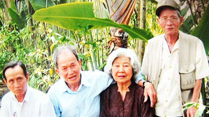 Người cụm trưởng cụm tình báo huyền thoại -0