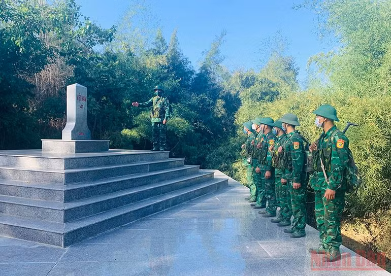 Vững vàng nơi biên cương -0