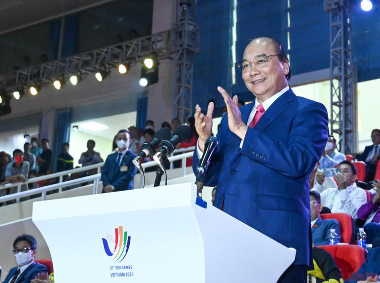 Chủ tịch nước Nguyễn Xuân Phúc tuyên bố khai mạc SEA Games 31 (Ảnh: DUY LINH) Lễ khai mạc SEA Games 31: Vì một Đông Nam Á mạnh mẽ hơn! -0