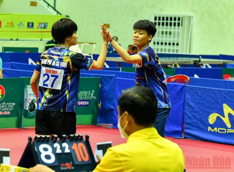 Chức vô địch đôi nam, đôi nữ thuộc về CLB Hà Nội T&T và TP Hồ Chí Minh -0