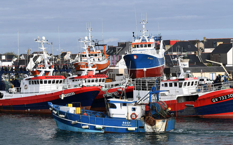 Nhen nhóm lửa hy vọng -0