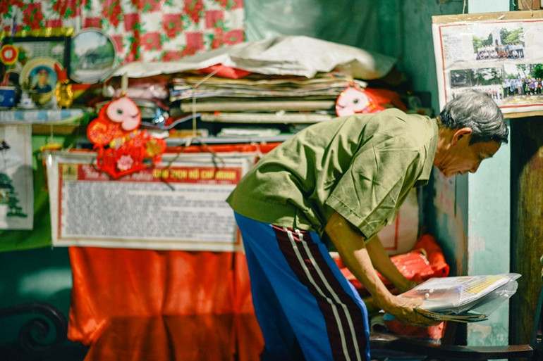 Người cựu chiến binh đam mê sưu tầm ảnh Bác -0