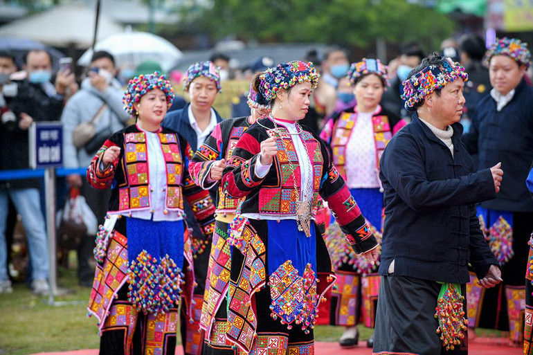 Chủ tịch nước Nguyễn Xuân Phúc dự Ngày hội “Sắc Xuân trên mọi miền Tổ quốc” năm 2022 -0