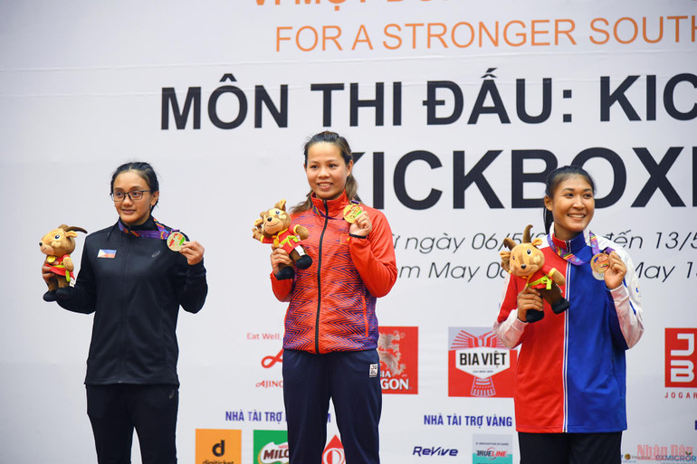 Kick boxing giành thêm năm huy chương vàng giúp Việt Nam dẫn đầu bảng tổng sắp SEA Games 31 -0