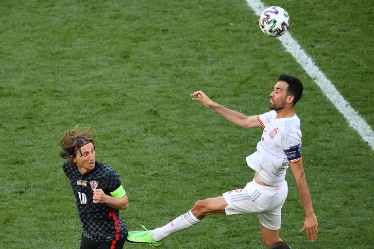 Những khoảnh khắc ấn tượng tại vòng 1/8 Euro 2020 -0