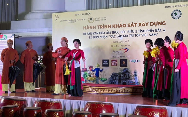 Một số tiết mục văn nghệ đặc sắc tại sự kiện. namdinh8-1648216929680.jpg