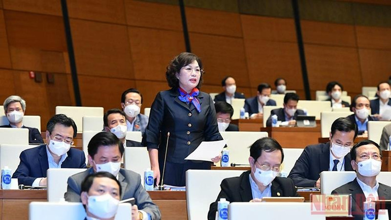 Thống đốc Ngân hàng nhà nước Việt Nam Nguyễn Thị Hồng. (Ảnh: LINH KHOA) Chất vấn 4 nhóm vấn đề thuộc lĩnh vực nông nghiệp, tài chính, ngân hàng và giao thông vận tải -0