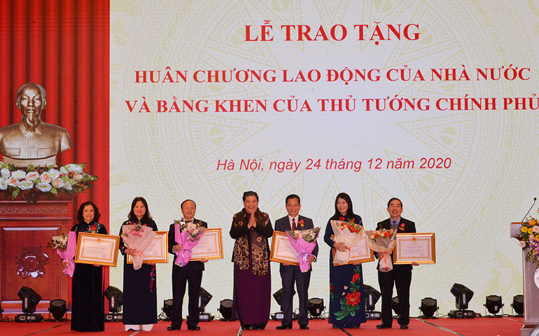 Chủ tịch Quốc hội Nguyễn Thị Kim Ngân dự Lễ trao tặng Huân chương Lao động của Nhà nước,  Bằng khen của Thủ tướng Chính phủ -0