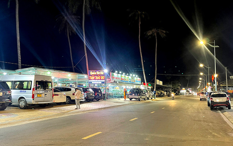 Hơn 13.500 du khách đến Bình Thuận dịp Tết Dương lịch 2022 -0