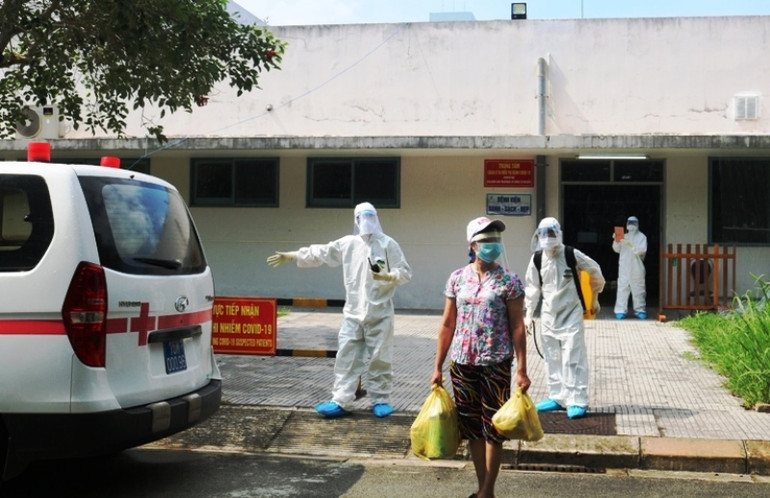 Bệnh viện T.Ư Huế chữa khỏi Covid-19 cho sáu bệnh nhân nặng -0