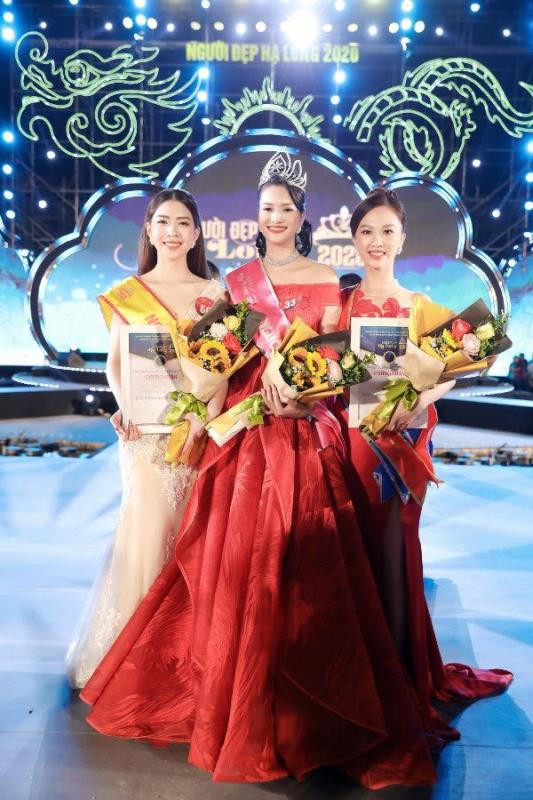 Trần Thị Mai giành danh hiệu Người đẹp Hạ Long 2020 -0