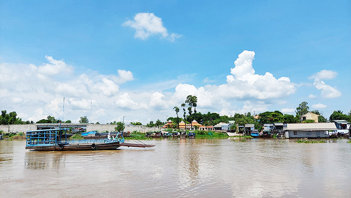 Cô Hai trên dòng Châu Đốc -0