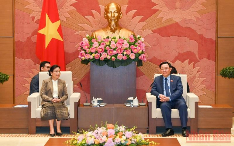 Chủ tịch Quốc hội tiếp Chánh án Tòa án Nhân dân tối cao Lào -0