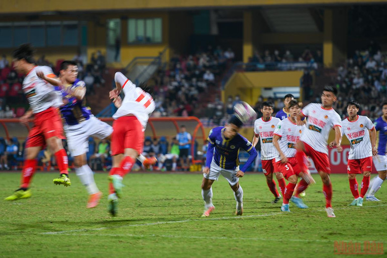 CLB Hà Nội giành chiến thắng đậm trong ngày chia tay Quang Hải -0