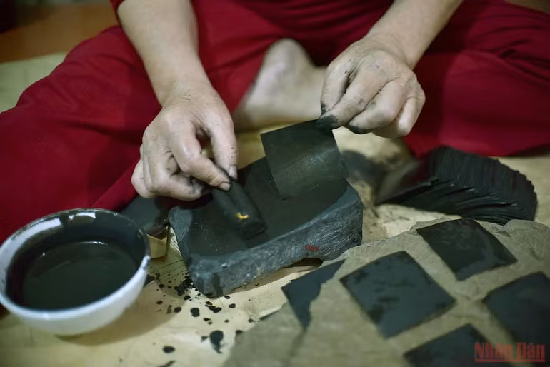 Lấp lánh quỳ vàng làng Kiêu Kỵ -0