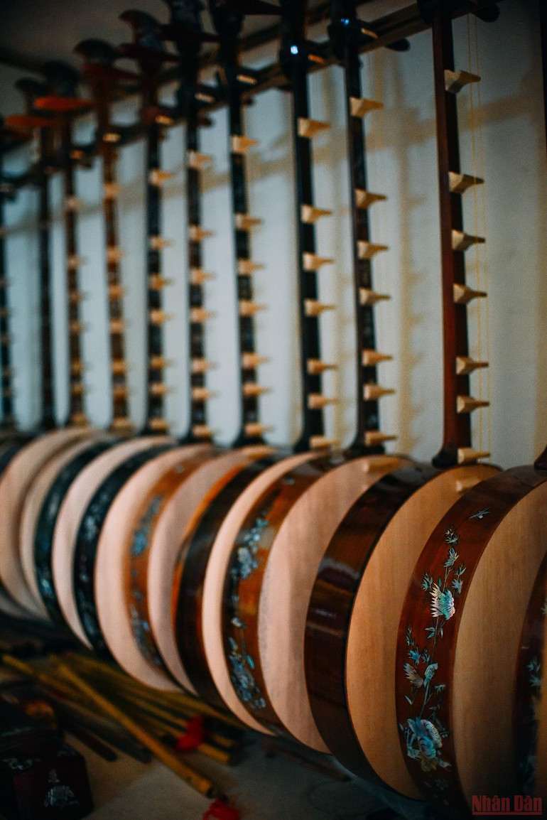 Thăng trầm nghề “rỗng ruột” -0