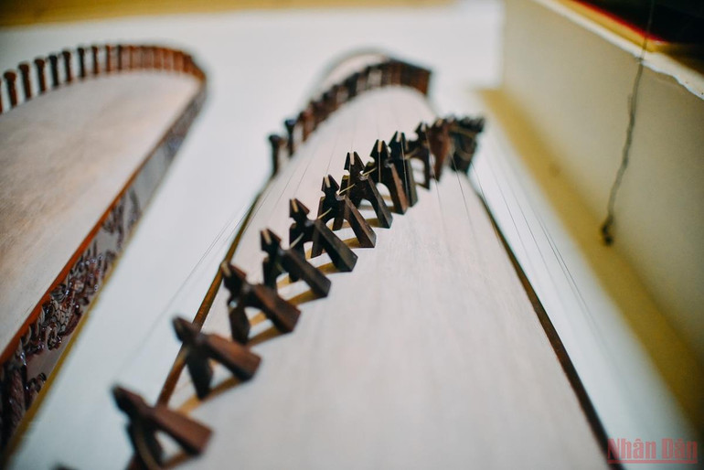 Thăng trầm nghề “rỗng ruột” -0